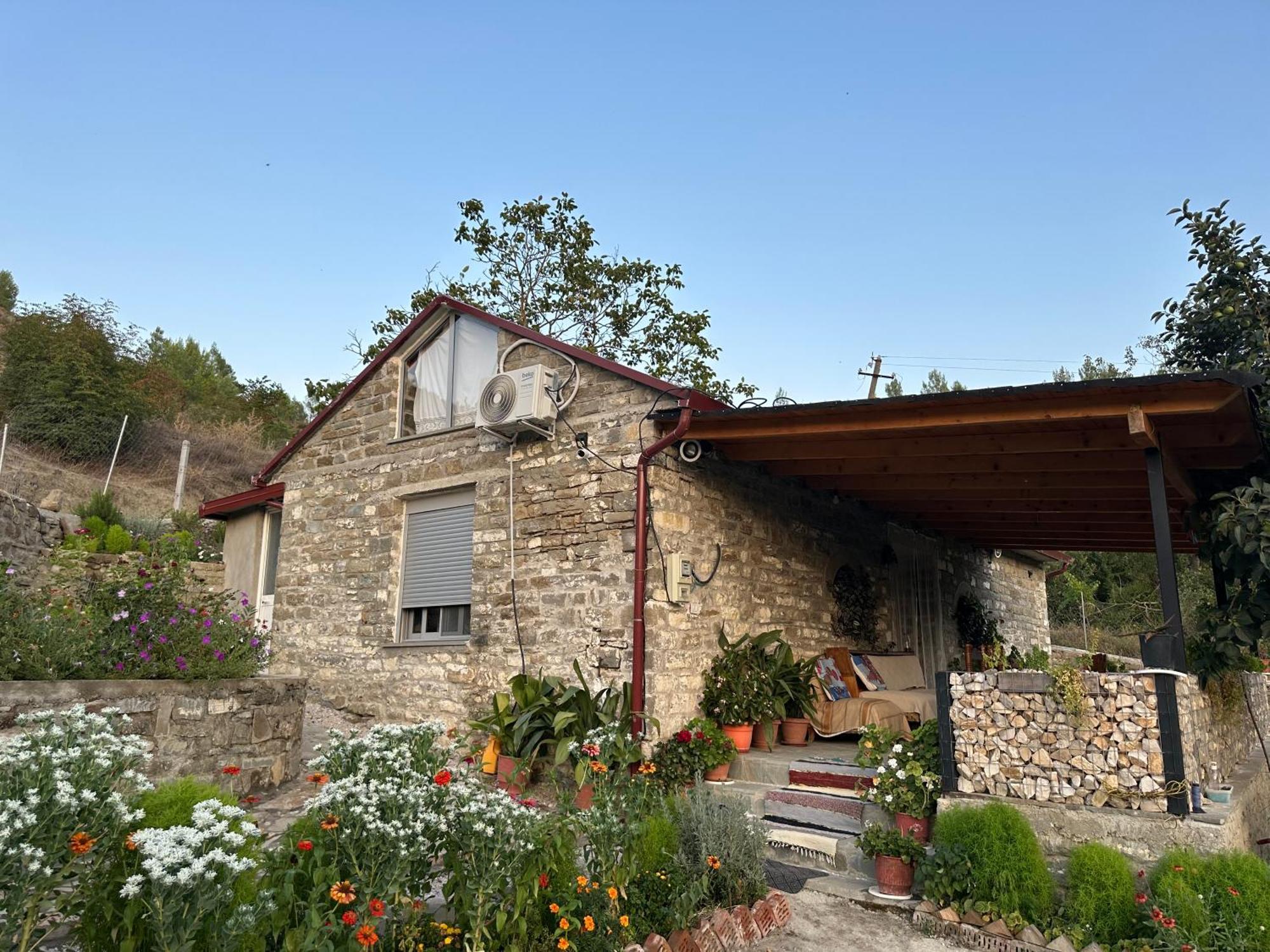 Stone House Villa Kelcyre Exterior photo
